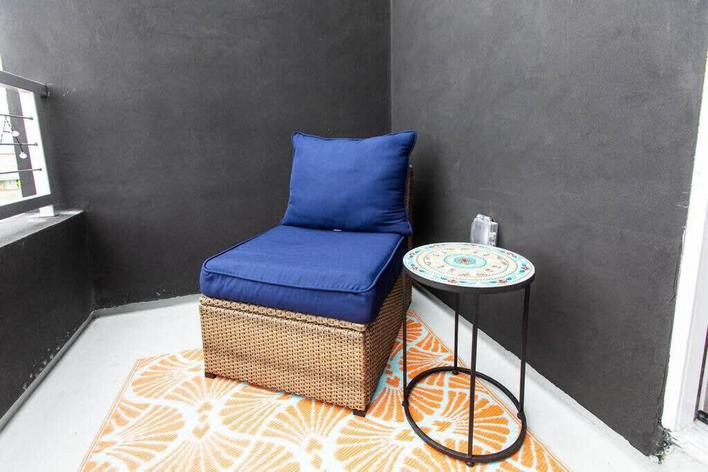 Restaurants-Pets-Professionals-Fastwifi-A C-Patios Apartment San Diego Bagian luar foto