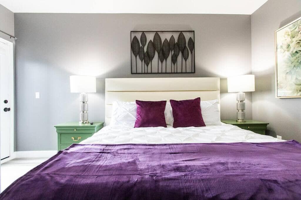 Restaurants-Pets-Professionals-Fastwifi-A C-Patios Apartment San Diego Bagian luar foto