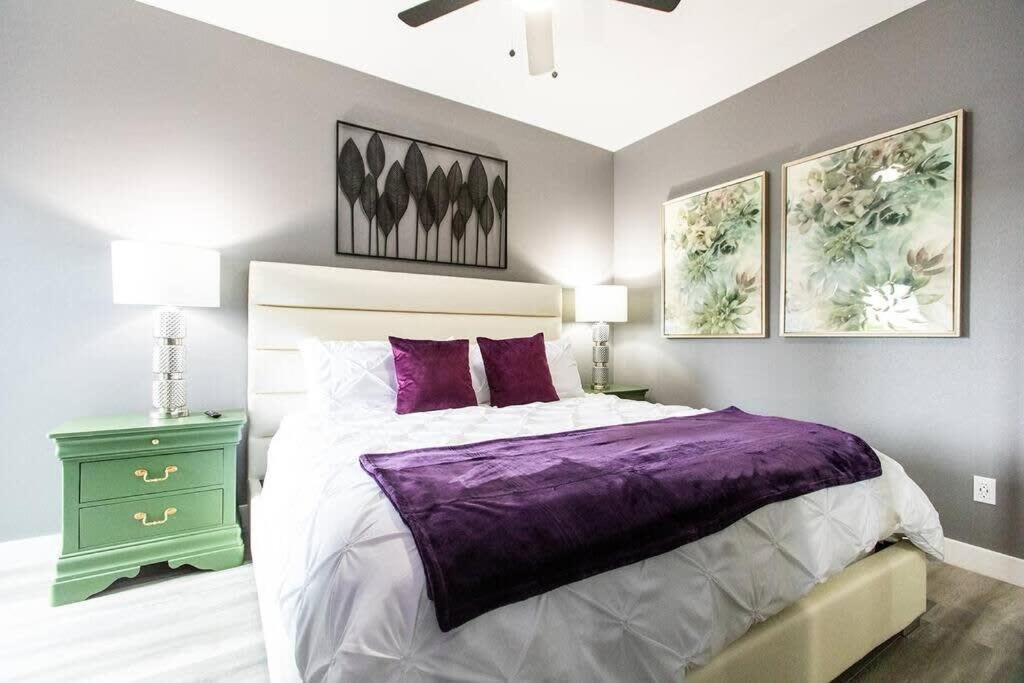 Restaurants-Pets-Professionals-Fastwifi-A C-Patios Apartment San Diego Bagian luar foto