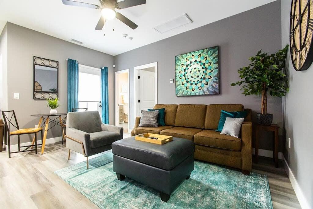 Restaurants-Pets-Professionals-Fastwifi-A C-Patios Apartment San Diego Bagian luar foto
